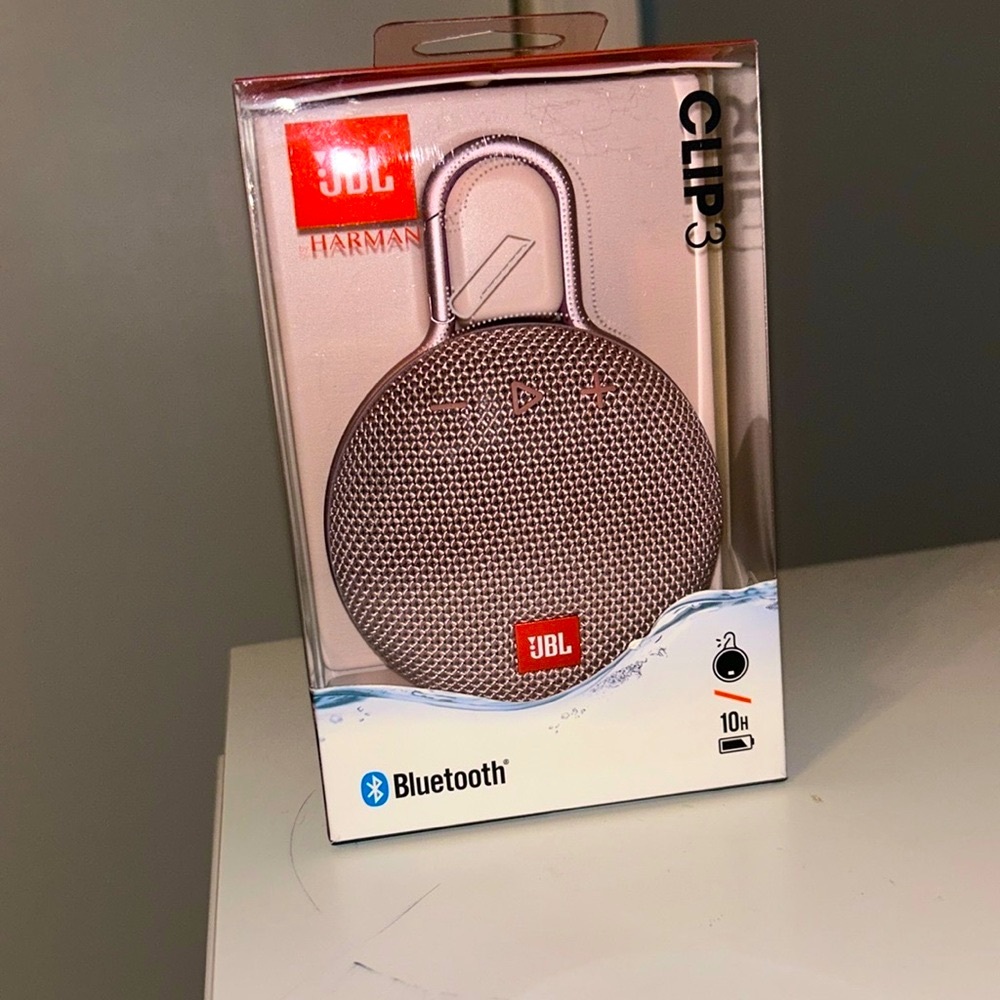 Rose gold Jbl clip 3